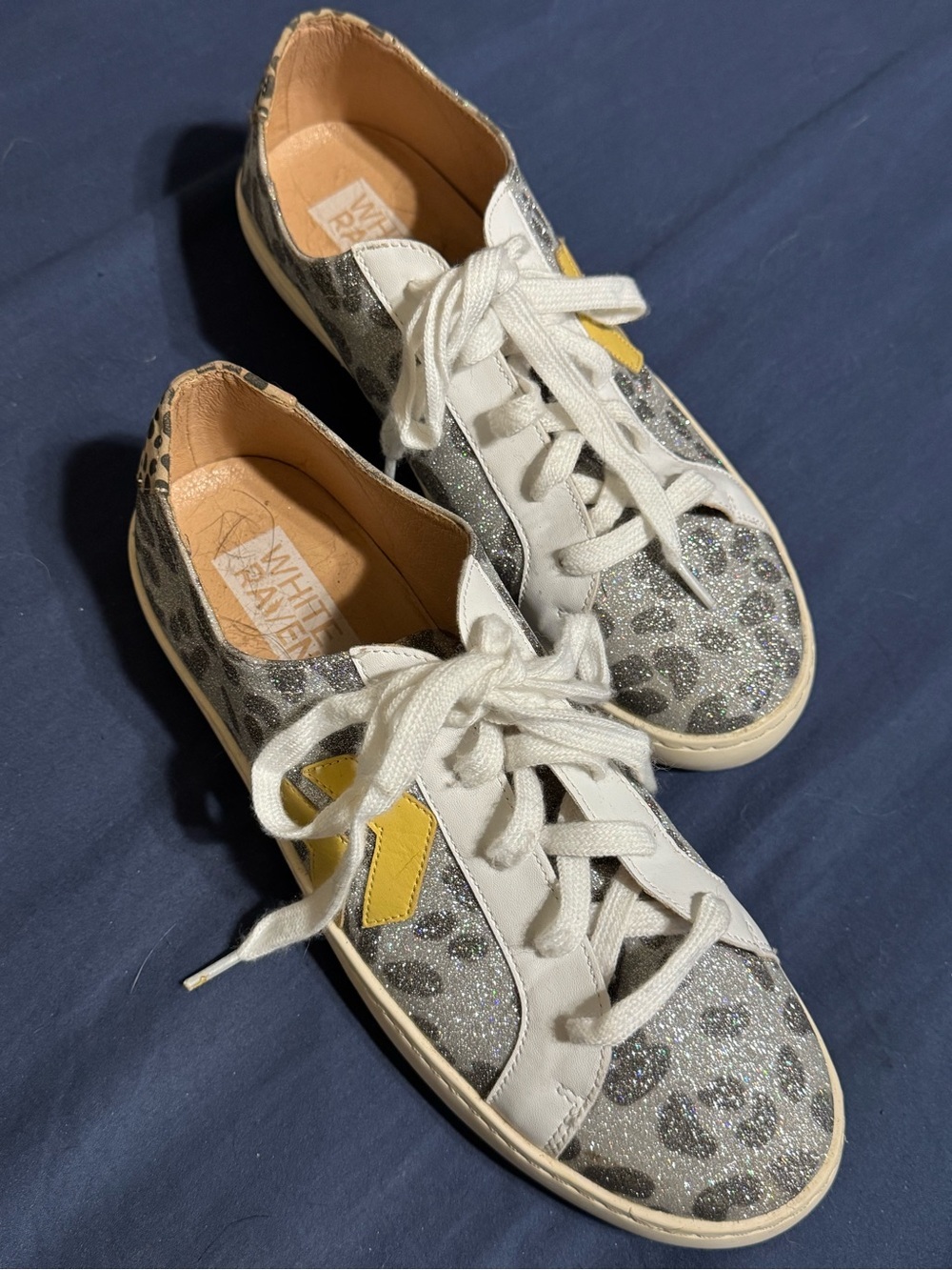White Raven Fashion Lace-up Leopard Print Glitter Sneakers Trendy Classic - Picture 2 of 12